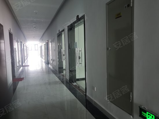 临港国际商务大厦 