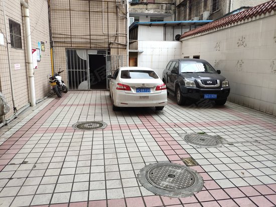 合川市农业发展银行综合楼 