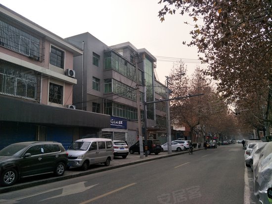 中国西部金融服务中心 