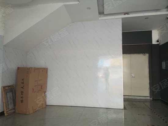 油松第十工业区 