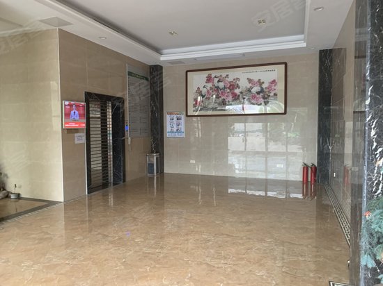 全宇通商务中心 