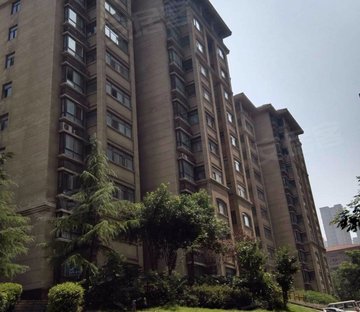 尚城华府 双卫 南北通透 带电梯毛坯房 单价5500诚意出