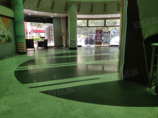 太阳广场商务大厦 