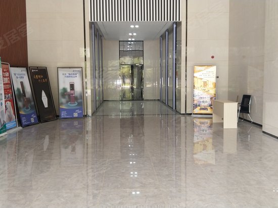 洋湖国际创富中心 