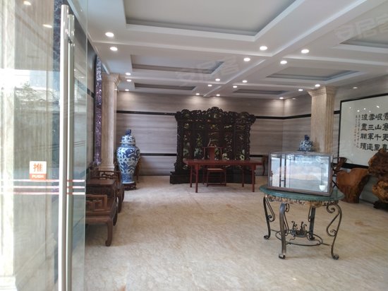 利西路102号办公楼 