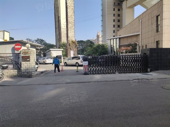 卢浦卓越E+创业中心 