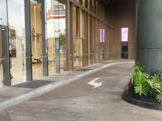 岭南天地商业大厦 