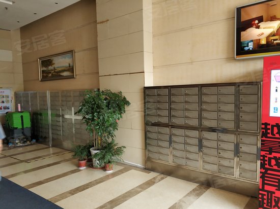 万达广场单身公寓 