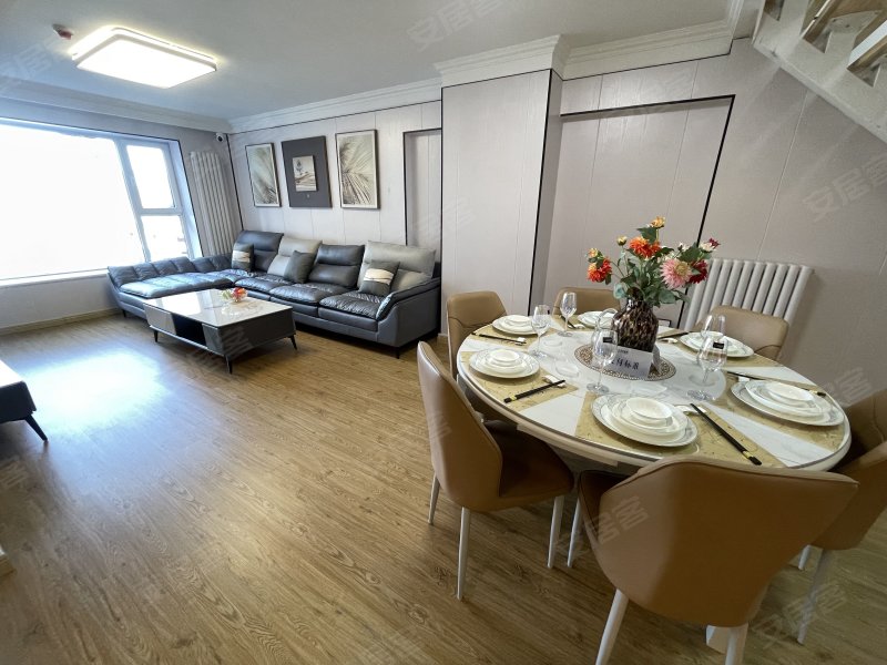 西置·瑀美福景4室2厅4卫84.99㎡南北42万