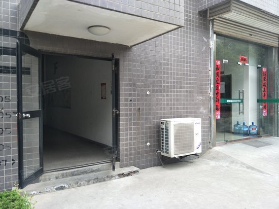 现代企业中心西区