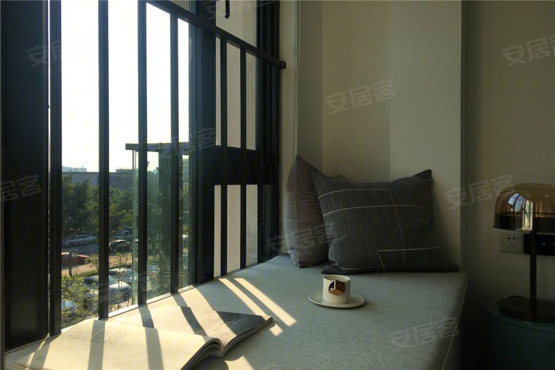 容桂笋盘 实地紫藤公馆(内部渠道价85万 送物管)包接送!