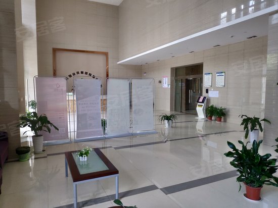 荣能凤凰国际广场 