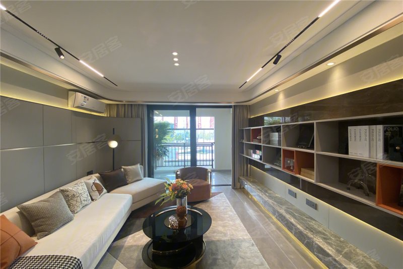 央企交房有保障团购16w起东风渠畔出门双地铁口