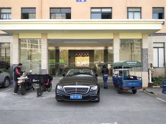 福克斯连锁商务大厦 