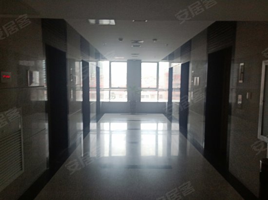 青岛国际发展中心 