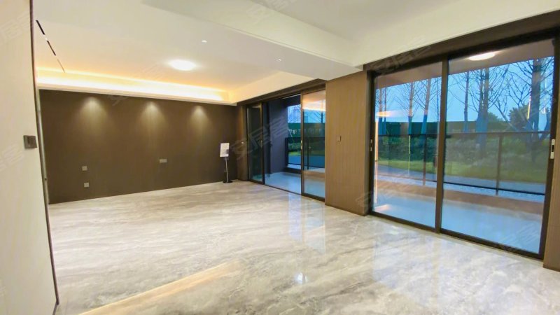 一线江景丨实景园林直面湘江丨长郡 一号线地铁口,中欣楚天御府·观澜