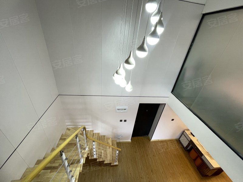 西置·瑀美福景4室2厅4卫84.99㎡南北42万