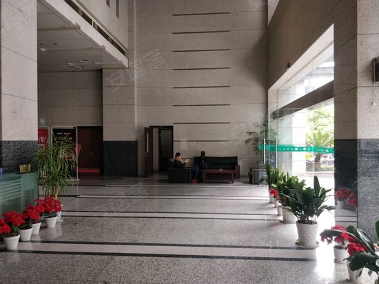 大华星河商务大厦 