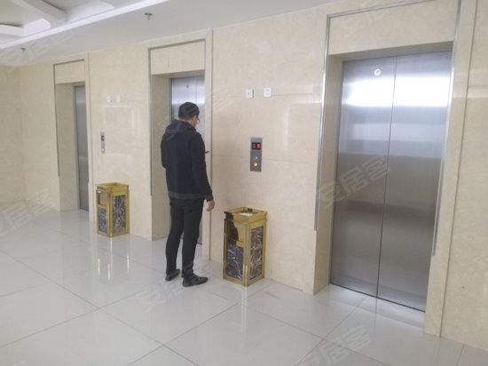 高新国际汽车城(办公) 