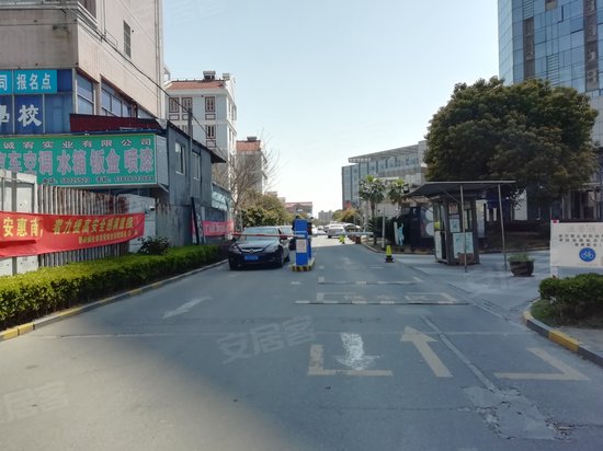 绿地峰汇商务广场