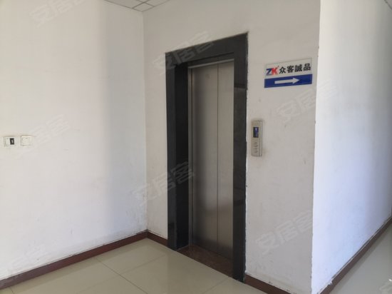 成功商务办公楼 