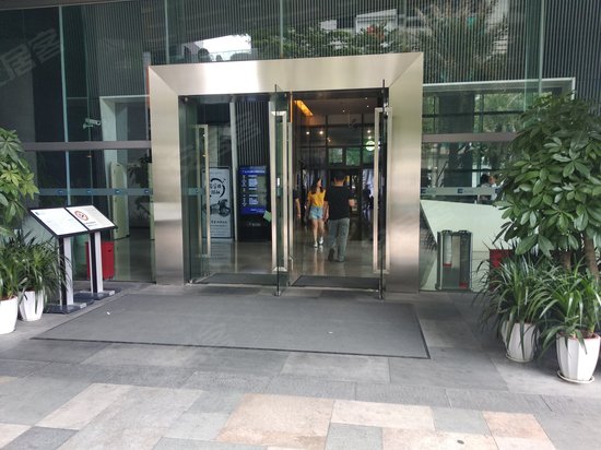 满京华盈丰中心