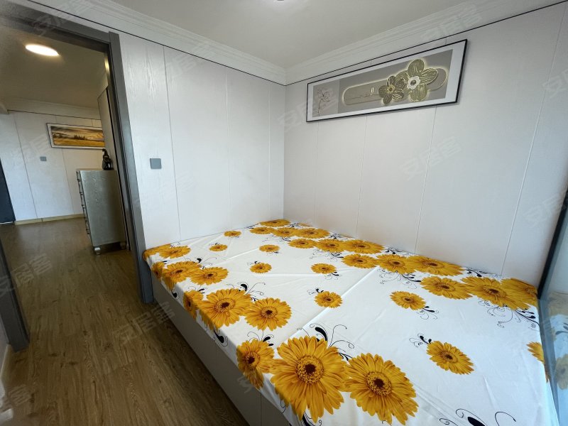 西置·瑀美福景4室2厅4卫84.99㎡南北42万