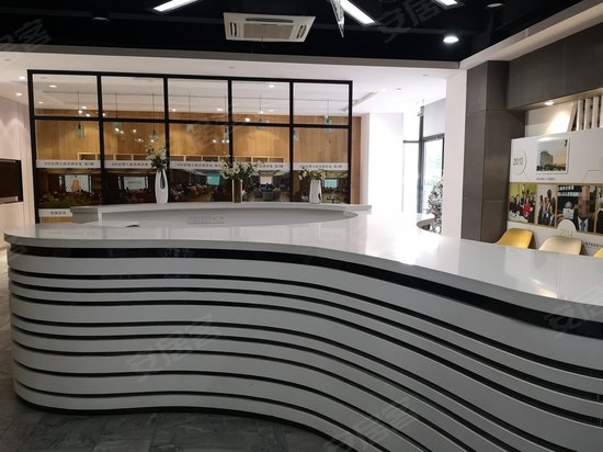 新金桥路581号楼 