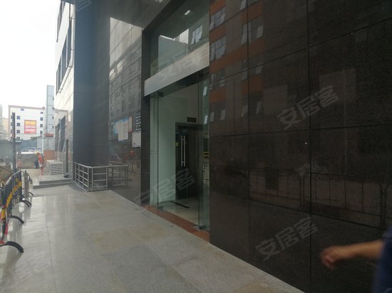 华丰国际商务大厦 