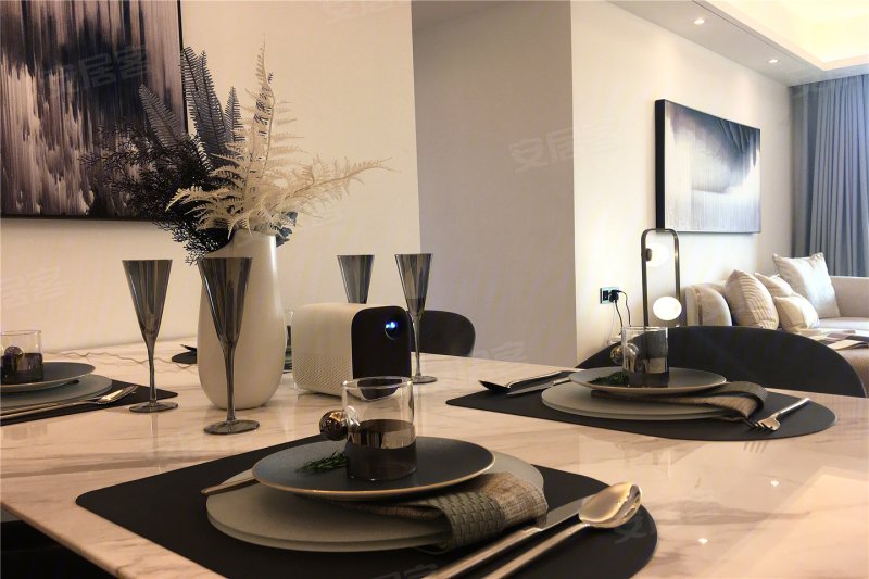 容桂笋盘 实地紫藤公馆(内部渠道价85万 送物管)包接送!