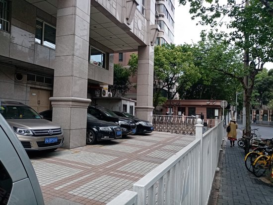 现代建筑设计大厦 