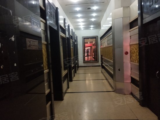 水晶石国际公寓 