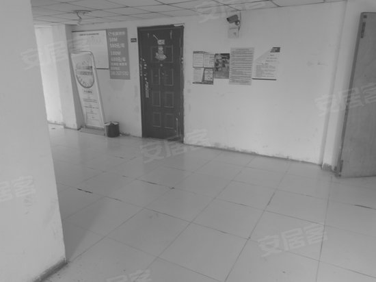 吴越新天地广场 