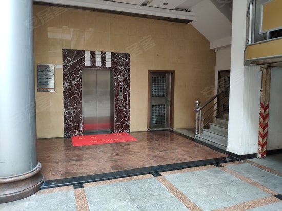 新信德商业大厦 