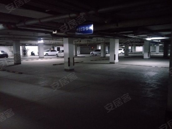 中弘国际商务花园 