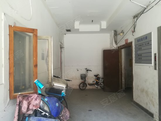 金贸大厦(商住楼) 