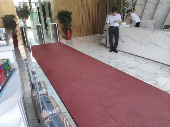 华亚国际金融大厦 