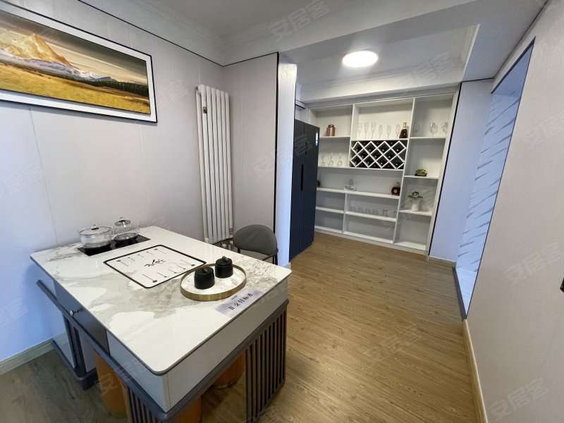 西置·瑀美福景4室2厅4卫84.99㎡南北42万