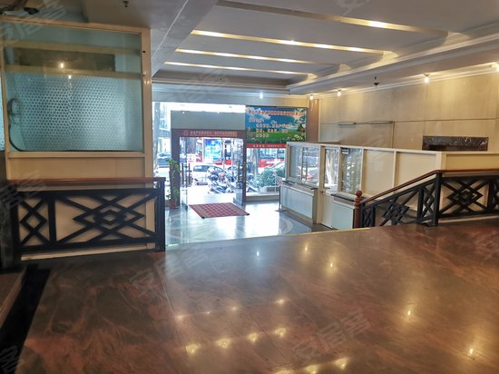 西樵房地产大厦 