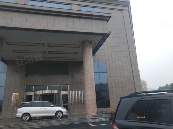 鹏兰国际大酒店项目 