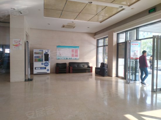 瑞领金融创新服务产业园 