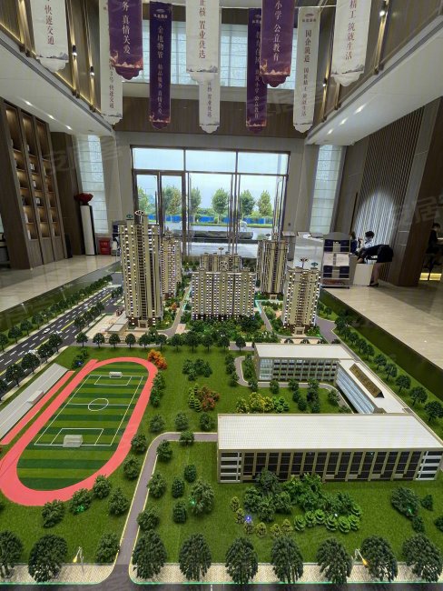 玖筑翰府(新房)3室2厅2卫133.28㎡南北167万