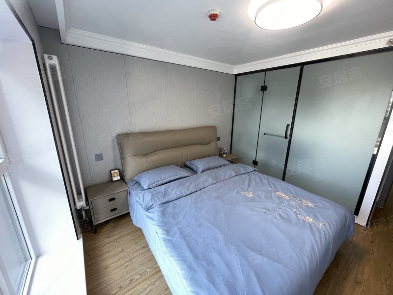 西置·瑀美福景4室2厅4卫84.99㎡南北42万