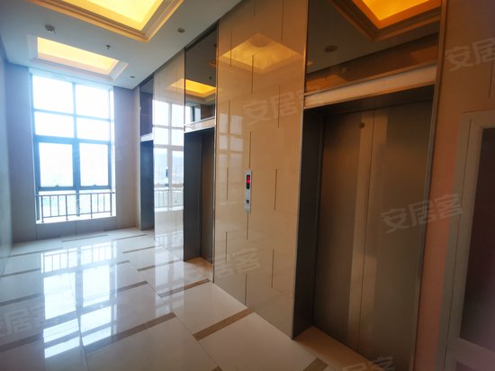 珠江摩尔国际大厦 