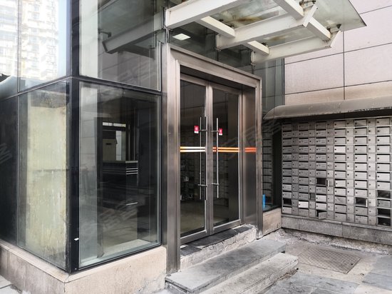 蓝天碧水国际公寓 