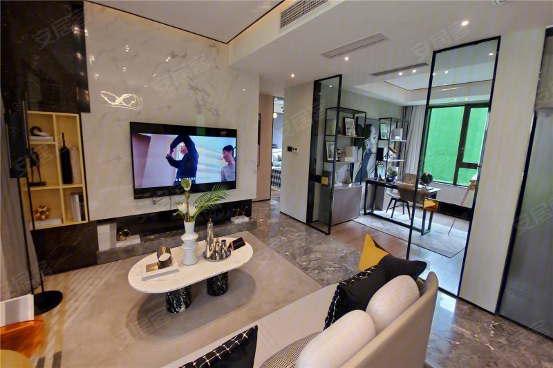 年末大回馈,90几万起买一梯两户四房洋房,买房送车位,,中骏弘阳樾景台