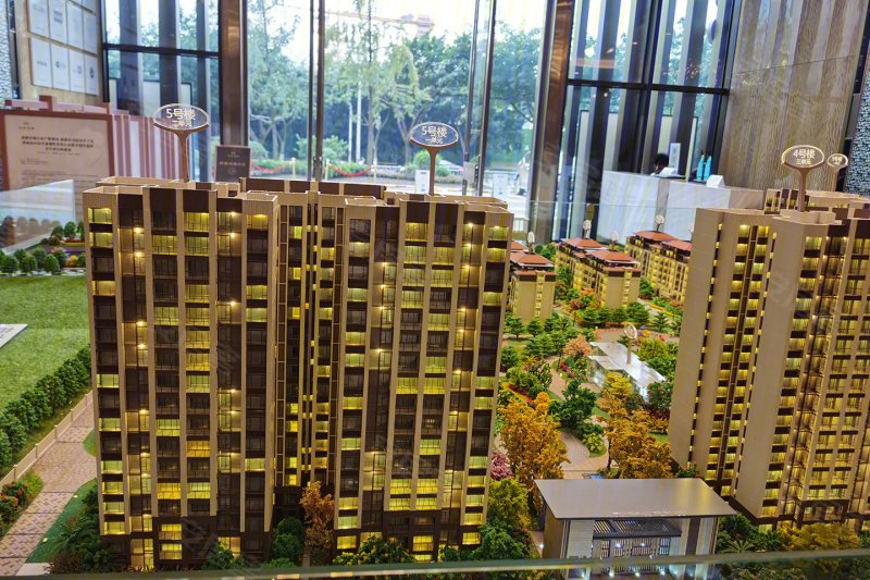 双流 的板块 的限价楼盘,一万八的房价,靠近主城区,河畔府邸(新房)