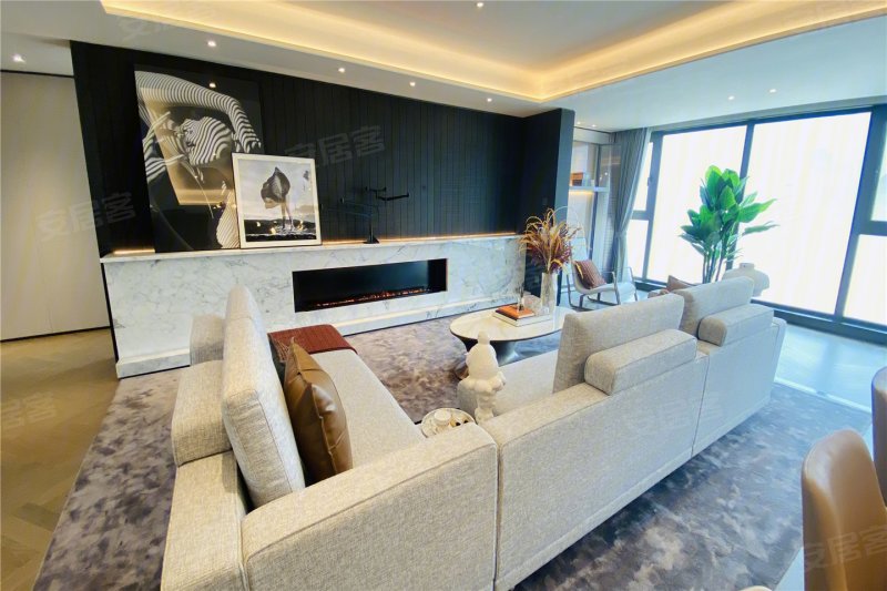 洛阳中心公元印 大平层 改善天花板 邻泉舜正大团购无任何费用