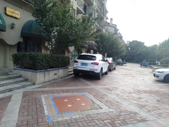 景瑞翡翠湾北区(商住楼) 