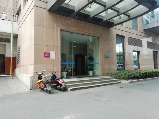 海外海皇冠大酒店 